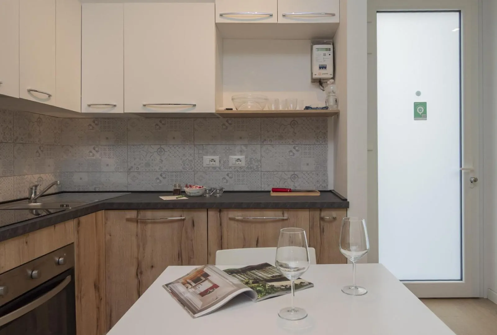 Modern & Functional Studio Steps From Bosco Verticale & Gae Aulenti