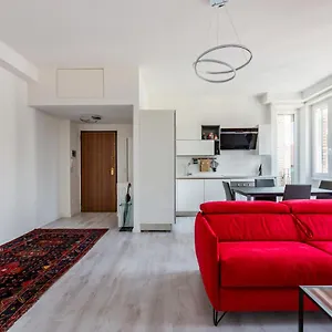 Garibaldi & Gae Aulenti Modern With Private Parking! Milan