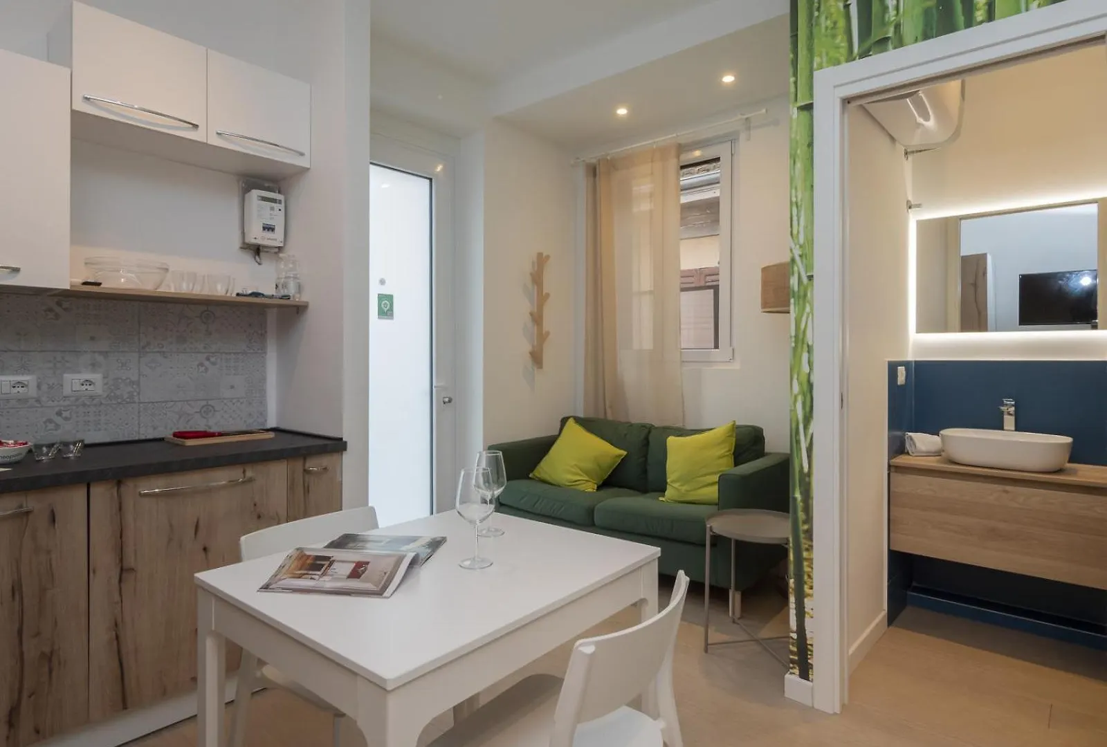 Modern & Functional Studio Steps From Bosco Verticale & Gae Aulenti Milan 0*,
