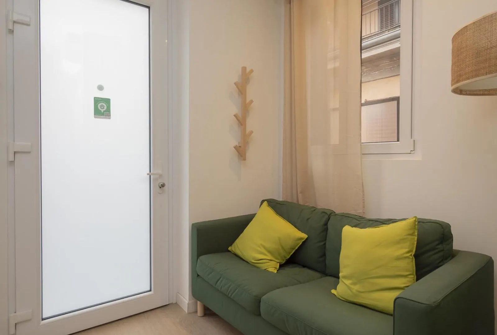 Modern & Functional Studio Steps From Bosco Verticale & Gae Aulenti Apartman